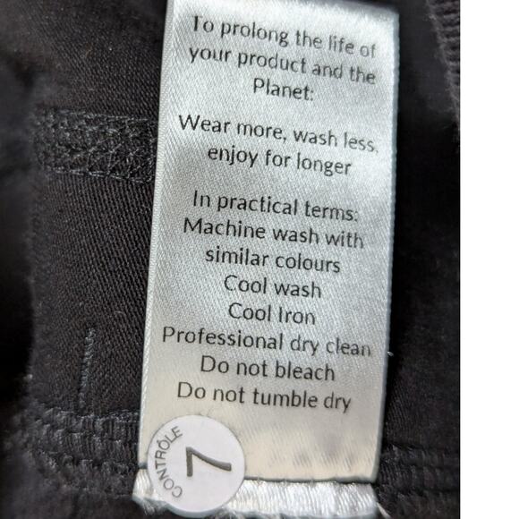 Saint + Sofia Turtleneck Cotton Sweatshirt Black - Picture 6 of 16